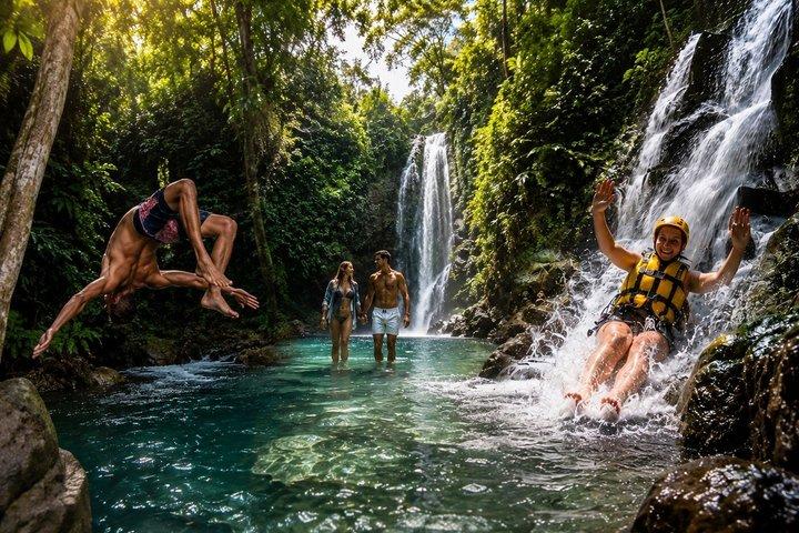 Aling-Aling Cascata Cliff Jumping & scivolo d'acqua naturale