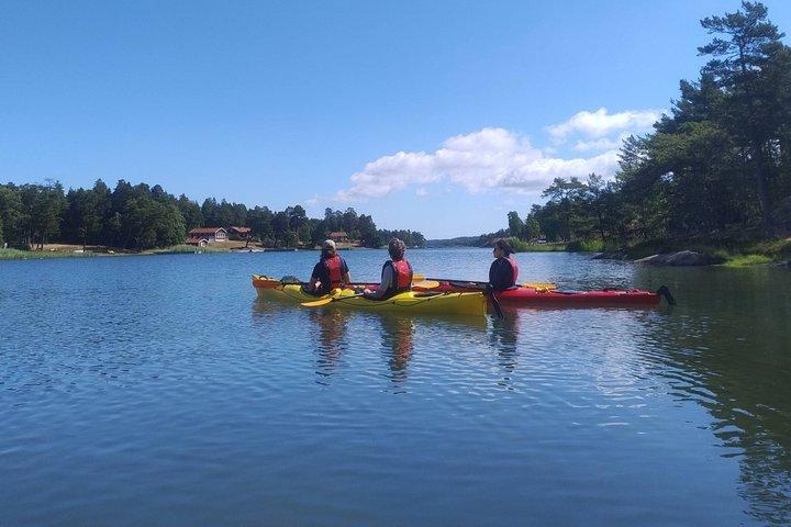 Tour en kayak por el archipiélago de Estocolmo con almuerzo