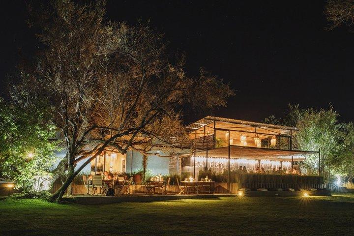 Crucero al atardecer Zambezi Explorer y cena en The Eatery (combo)