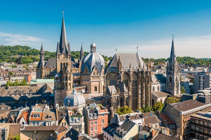 Aachen Scavenger Hunt & Highlights Self-Guided Walking Tour