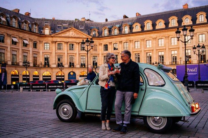 París: Visita guiada en un Citroën 2CV, de día y de noche.