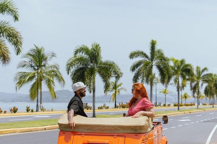 Tour privado por la ciudad de Panamá en un clásico safari VW