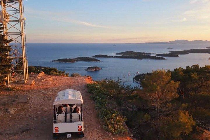 Hvar nascosta: tour panoramico in tuk tuk per 2–4 persone