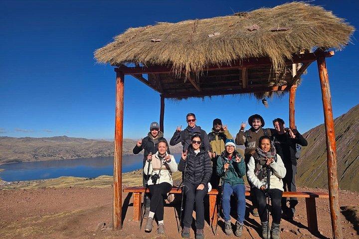 クスコ・フレキシブル全日ツアーからのプライベート・パレイ・プンチュ山ツアー