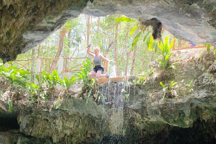翡翠洞窟とマヤ村、昼食、シュノーケルコズメルATVツアー