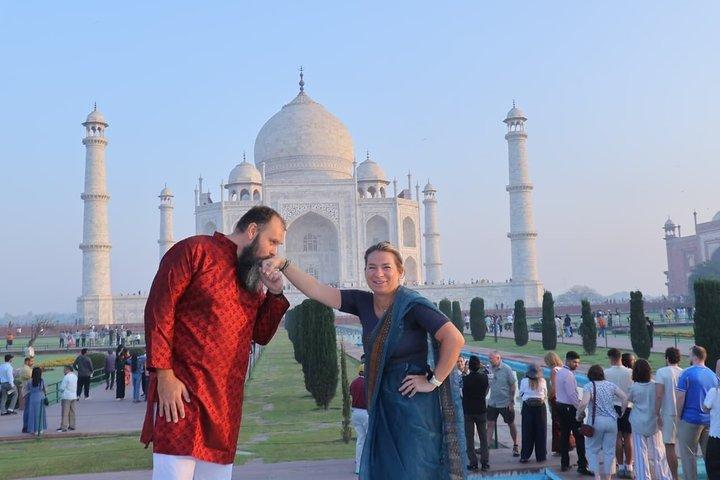 Sunrise Taj Mahal Ganztägige Tour ab Delhi Ohne Anstehen