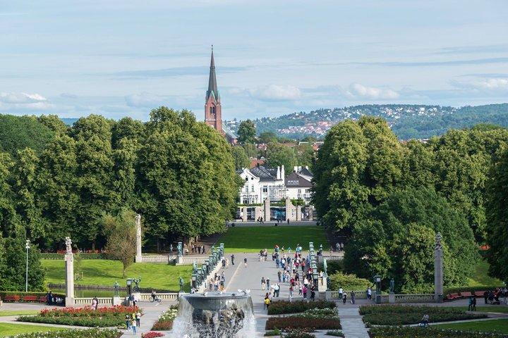 Oslo búsqueda del tesoro & Highlights tour a pie autoguiado