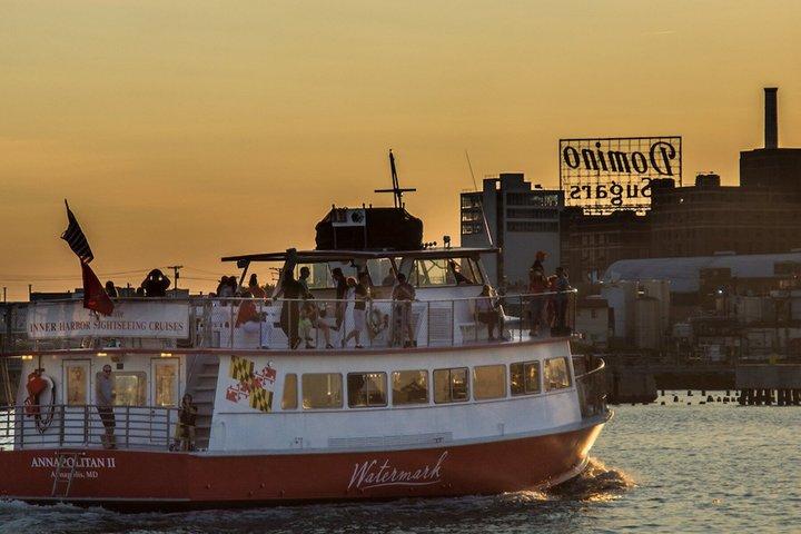 Crociera turistica nel porto interno di Baltimora