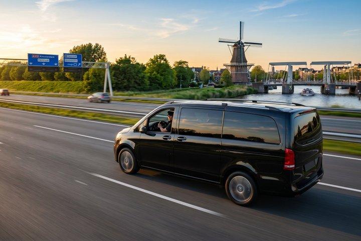 Amsterdam : Transfert privé Aéroport AMS ⇄ Amsterdam/Rotterdam
