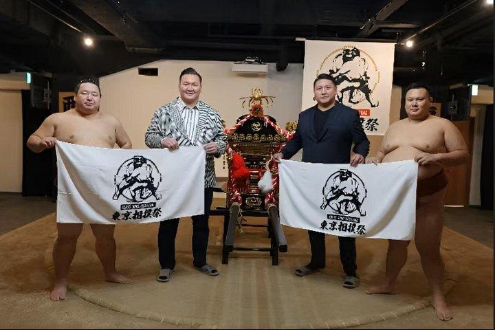 家族みんなで相撲を体験する東京で