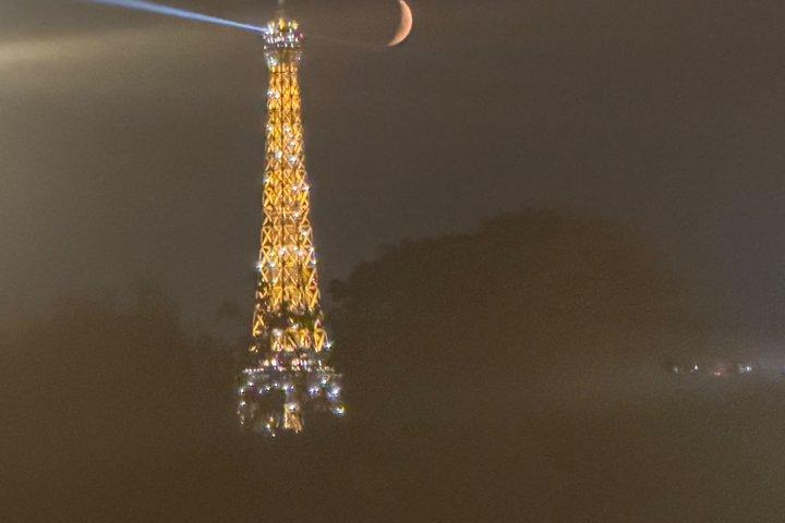 Parigi Tuk Tuk/Golf carrello Tour privato delle luci di Natale