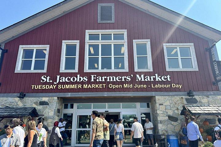 St. Jacobs Farmers Market and Elora Day Trip from Toronto
