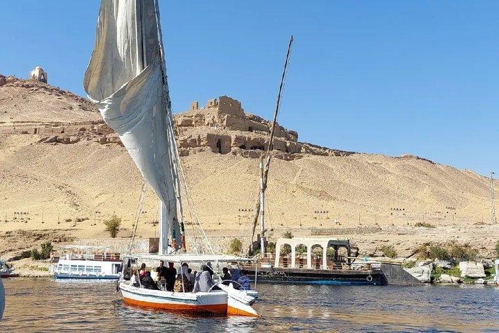 Sonnenuntergang Felucca Kreuzfahrt auf dem Nil in Luxor