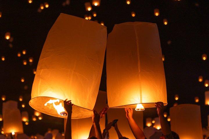Chiang Mai Yi Peng Lantern Festival 2026 Bilhete com transferências