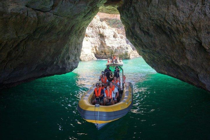Portimão Boat Tour til Benagil & lokale skjulte huler Lille gruppe