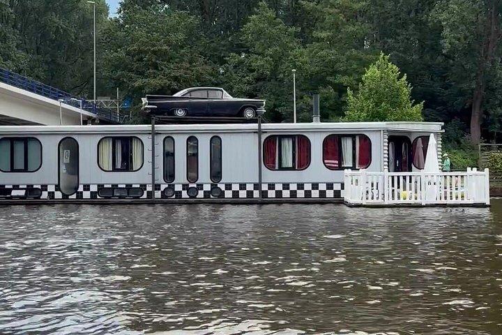 Excursion privée en bateau dans la campagne d'Amsterdam avec canapés