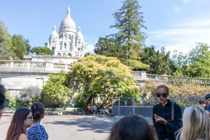 Tour gastronomico privato di Montmartre con vino, formaggi e dolci