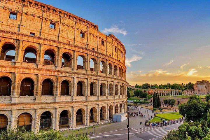 Colosseum, Mamertine Prison and Roman Forum Guided Tour