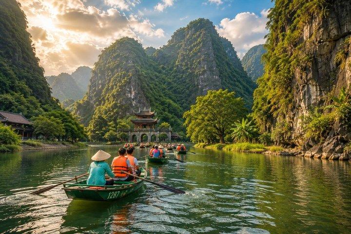 Da Ninh Binh: Bich Dong, Hoa Lu, Trang An, Mua Cave Small Group