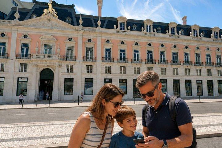 Lisbon Scavenger Hunt & Highlights Self-Guided Walking Tour