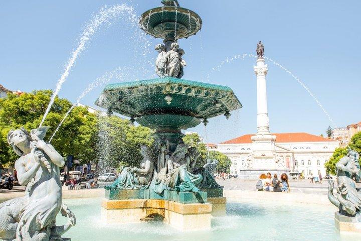 Lisbon Scavenger Hunt & Highlights Self-Guided Walking Tour