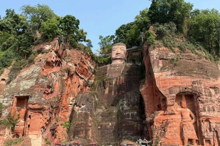 Chengdu Leshan Giant Buddha Day Trip with Guide