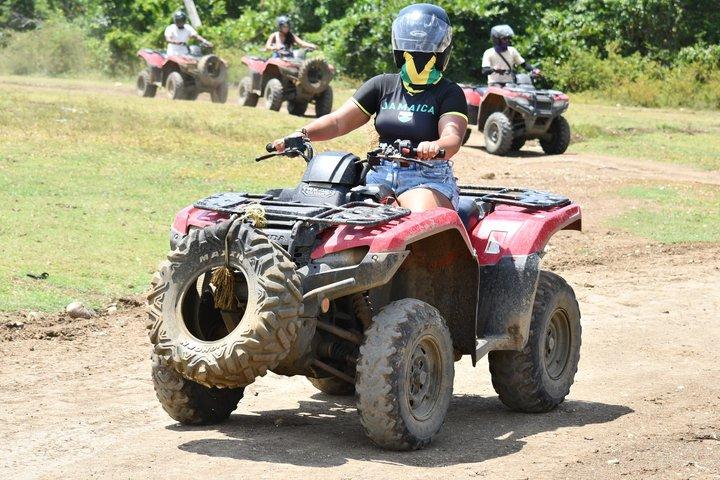 VTT, chevaux, tyrolienne et catamaran Adventure All-Access Park Pass