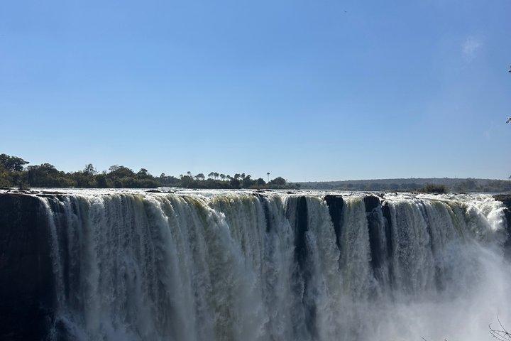 Victoria Falls Cross Border Tour Esperienza in Zimbabwe e Zambia