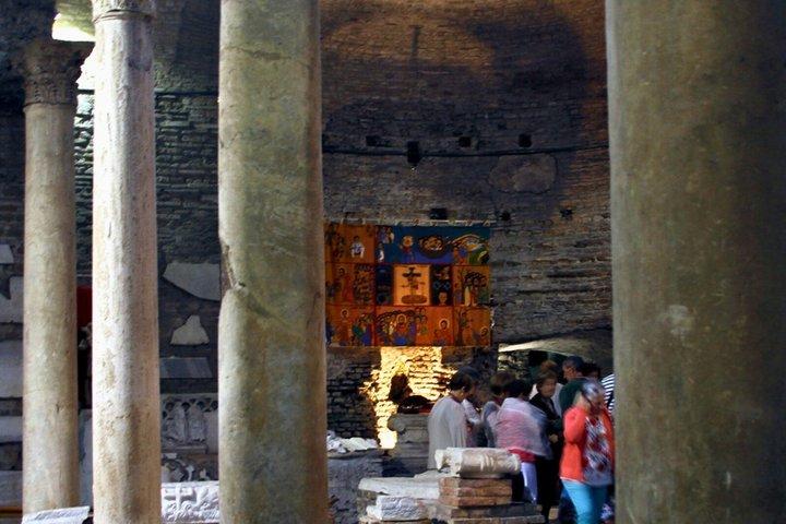 Tour delle Cripte delle Catacombe di Roma con trasferimenti
