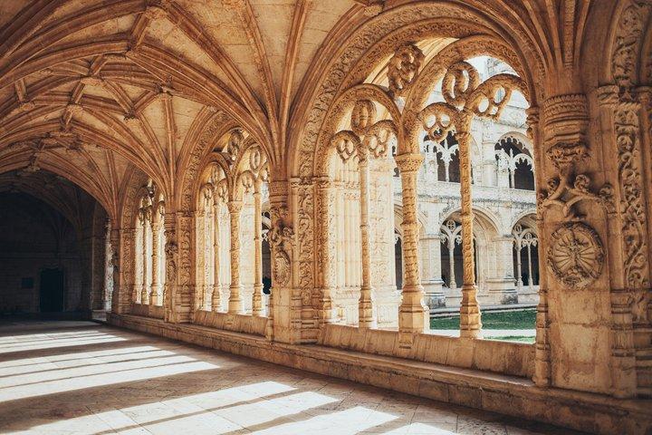 Desde Fátima : Batalha, Alcobaça, Nazaré Tour Privado