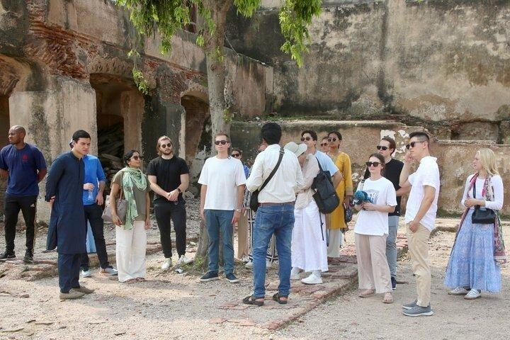 Lahore Private Tour : Fort, Walled City, Badshahi Moschee & Wagah