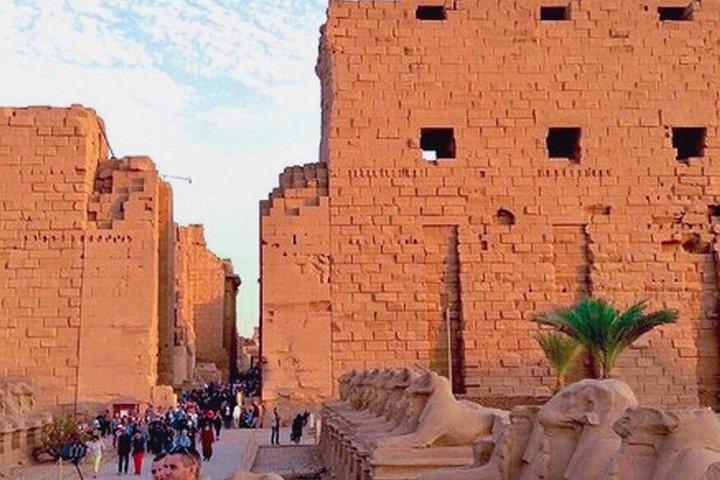 Privé volledige dagtour naar Luxor vanuit Sharm El Sheikh per vliegtuig