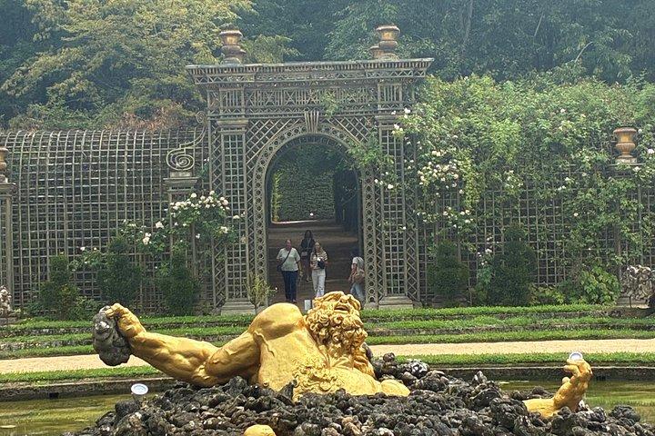 ヴェルサイユ宮殿のガイド付きツアー、トリアノン庭園、宮殿への入場