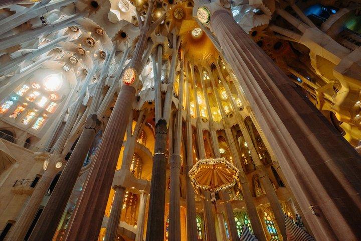 Excursão em grupo pequeno da Sagrada Família com acesso sem fio