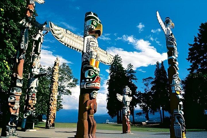 Full Day Vancouver Highlights Tour from Seattle in a Sprinter Van