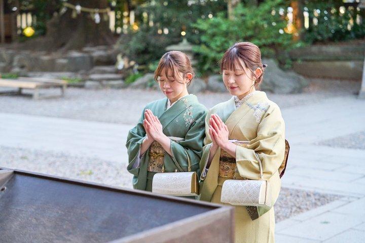 Asakusa: Family-Friendly Kimono & Yukata Experience at WARGO