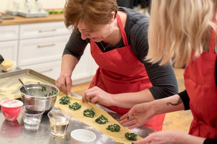 BYOB Adult Cooking Classes in NYC - Pasta, Sushi, Pizza & More!