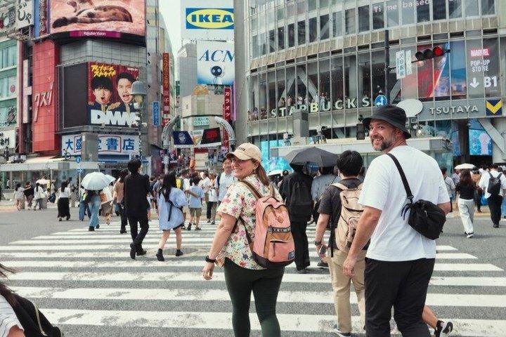 東京 : プライベート渋谷交差点&ハチ公散策ツアー