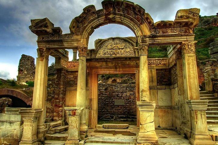 Ephesus Day Tour with Sirince Village, Temple of Artemis