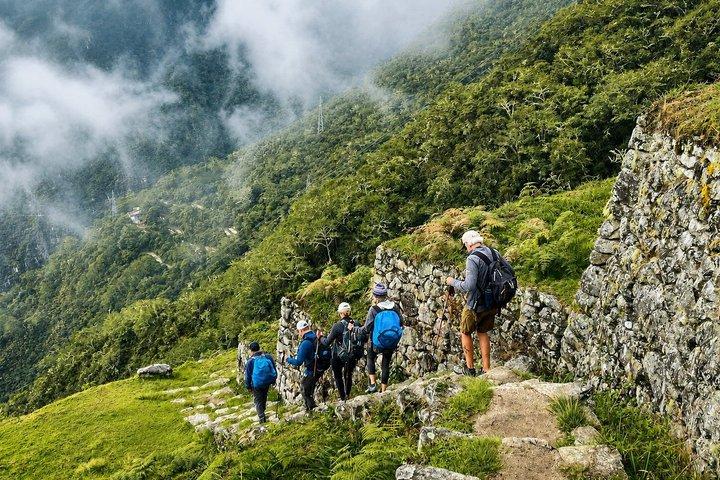 Sacred Valley VIP + Short Inca Trail to Machu Picchu 3 Days