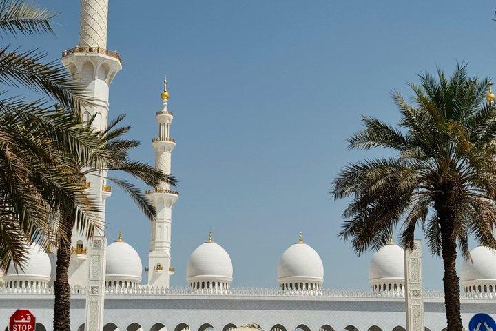 Abu Dhabi Full Day Private Sightseeing Tour