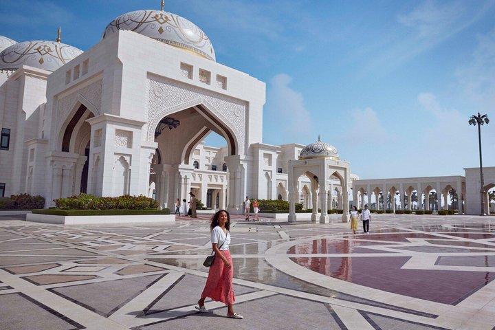 Abu Dhabi Full Day Private Sightseeing Tour