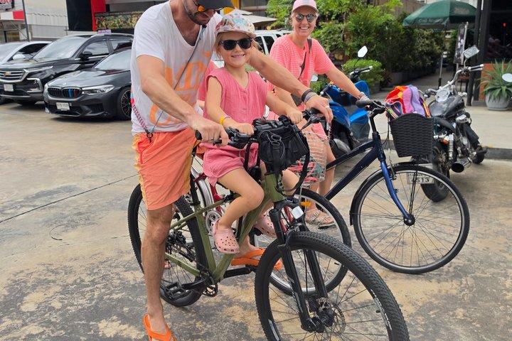 Excursão de bicicleta e mordida Backstreets Bangkok