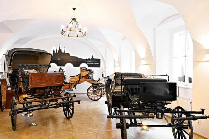 馬車からのバーチャルリアリティ体験でプラハを発見する