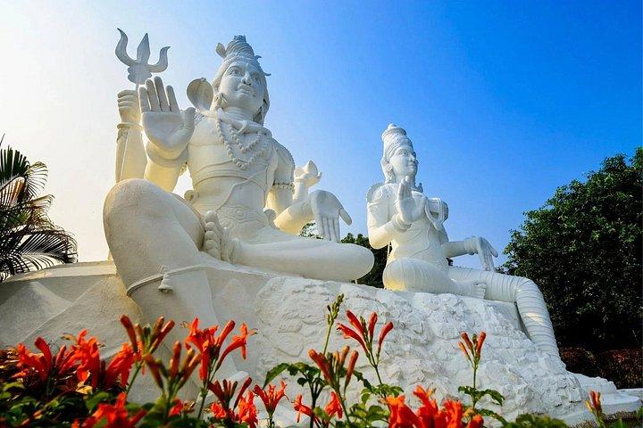 Vizag City Highlights Kailasagiri Beaches and Naval Museums Tour